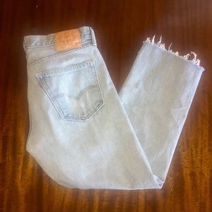 Women's Levi's 505 light wash jean